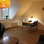 Dichter & Denker Lejlighed *